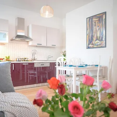 Seaview Apt. With Private Terrace Apartman