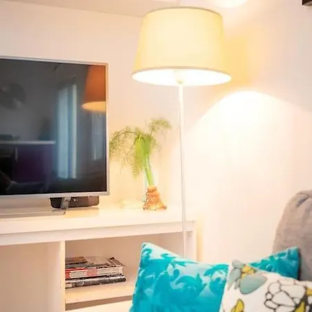 Seaview Apt. With Private Terrace